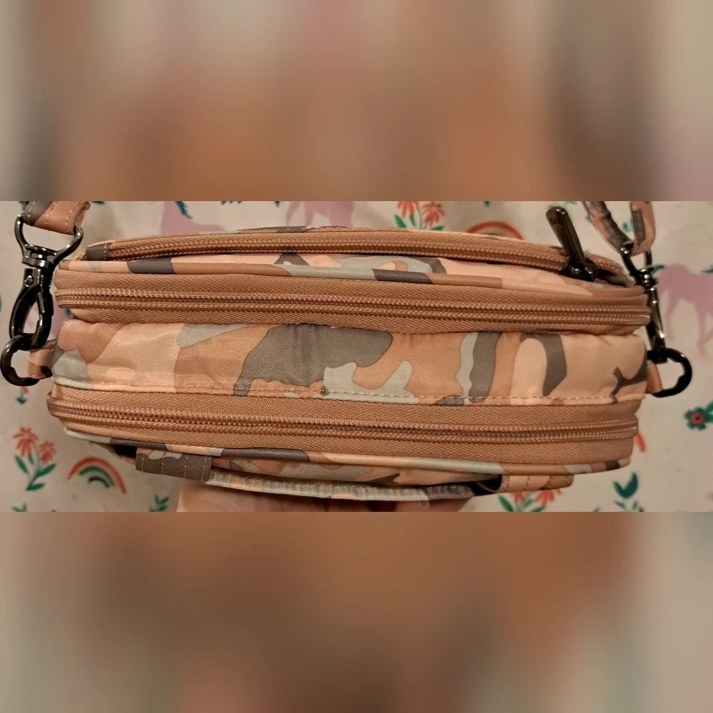 NWOT Lug Roundabout Pink & Grey Camo Nylon Neutral Casual Everyday Purse Bag